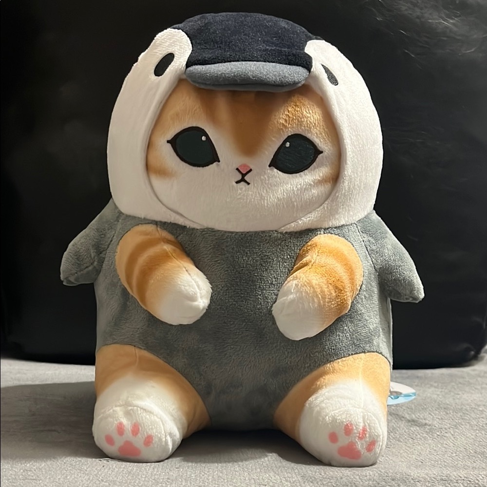 Mofusand Cat in Penguin Costume